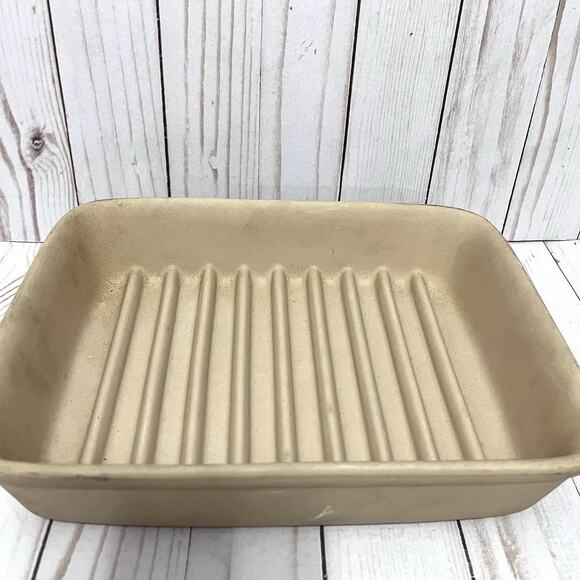 Pampered Chef Ridge Baker 9"x 6.75"x 1.75" Deep Stoneware #5112 USA Baking Dish - Picture 7 of 8